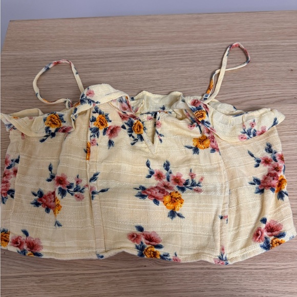 American eagle summer floral yellow crop top - Picture 1 of 4